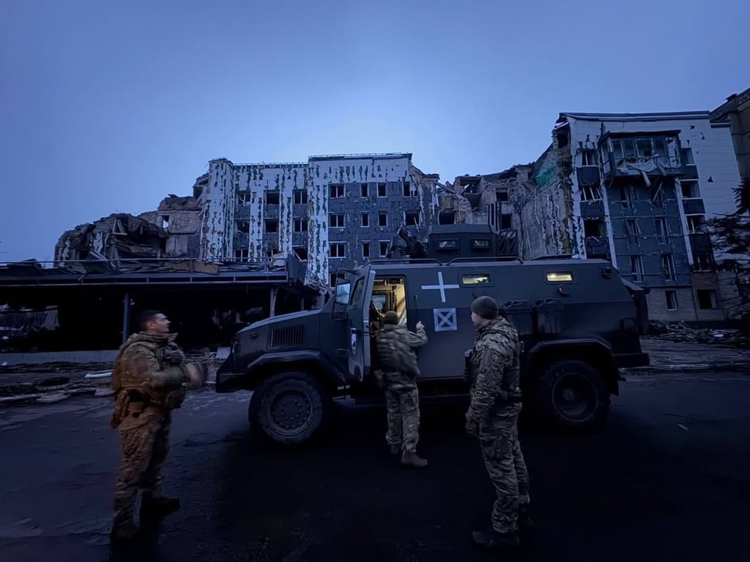 Дмитро Комаров показав, як святкував Різдво з захисниками у Покровську (фото)