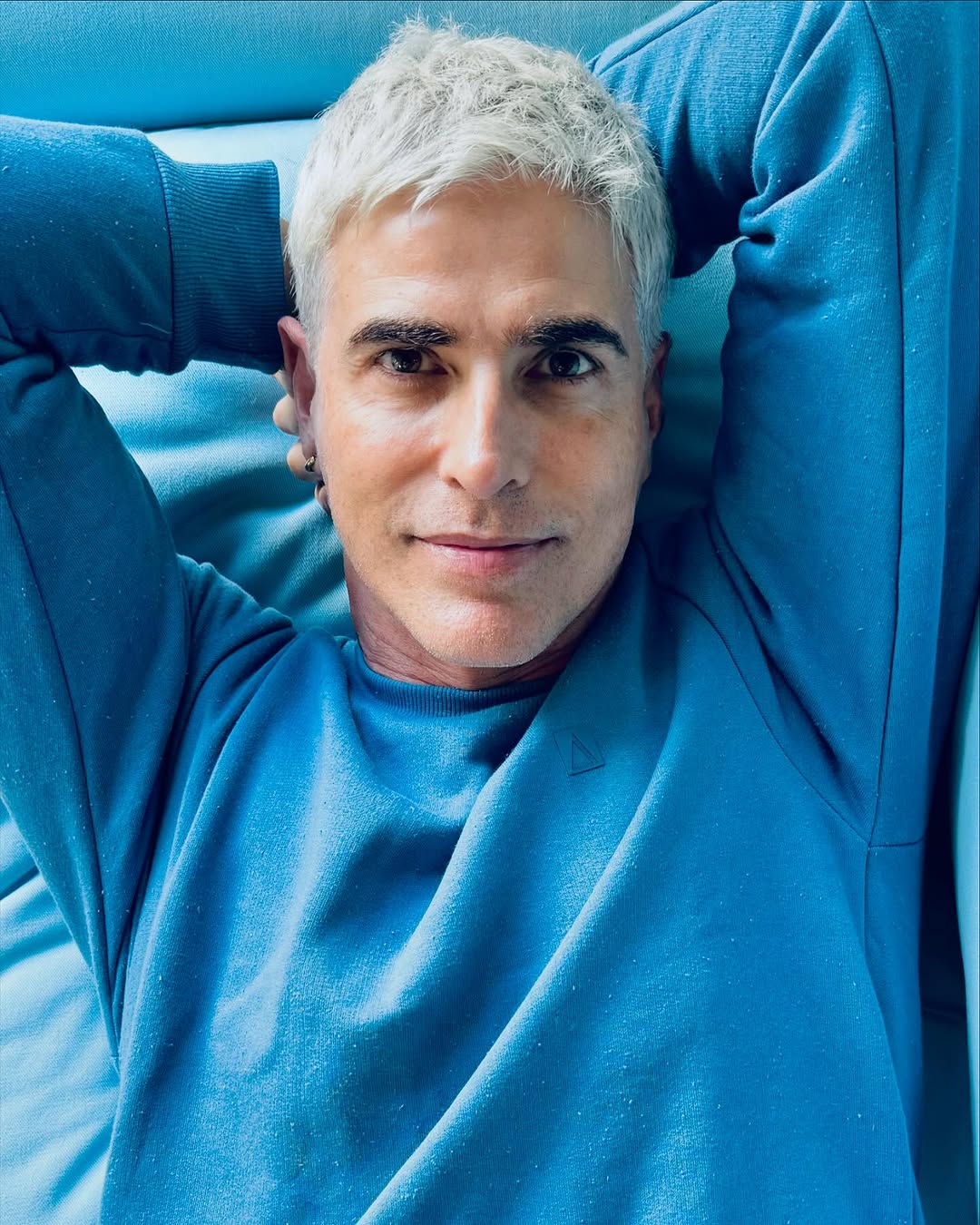 Красавчик-врач Эду из бразильского сериала &quot;Семейные узы&quot;: как выглядит актер