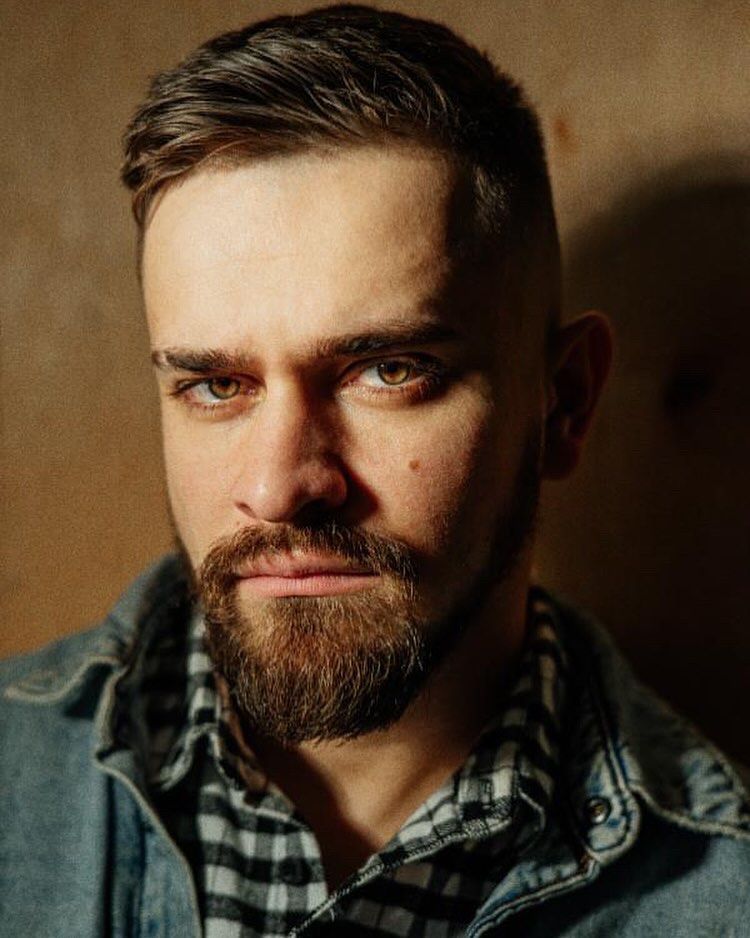 Санта-Клаус не приходил: актер-военный вспомнил, как отмечал новогодние праздники на фронте