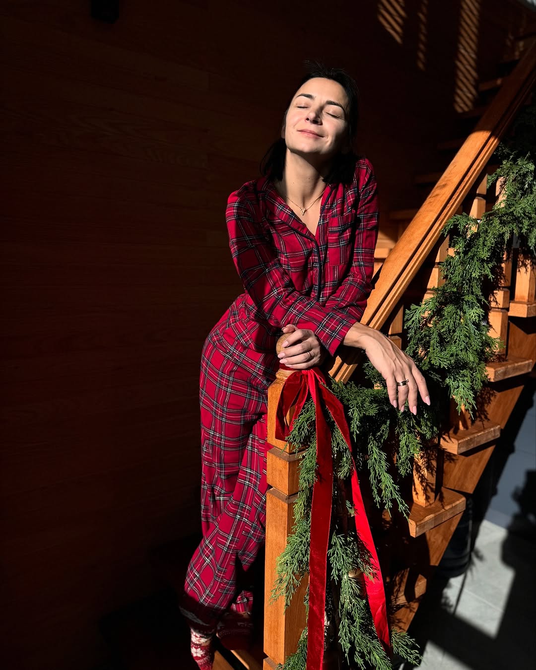 Сил и веры в светлое будущее: звезды поздравили украинцев с Новым годом-2025