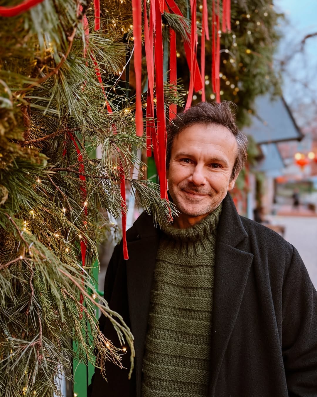 Сил і віри у світле майбутнє: зірки привітали українців з Новим роком-2025