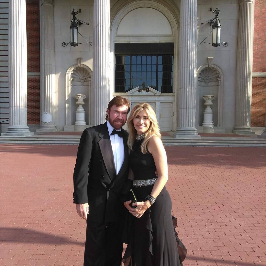 Как сейчас выглядит 84-летний Чак Норрис - тот самый &quot;Крутой Уокер&quot; (фото)