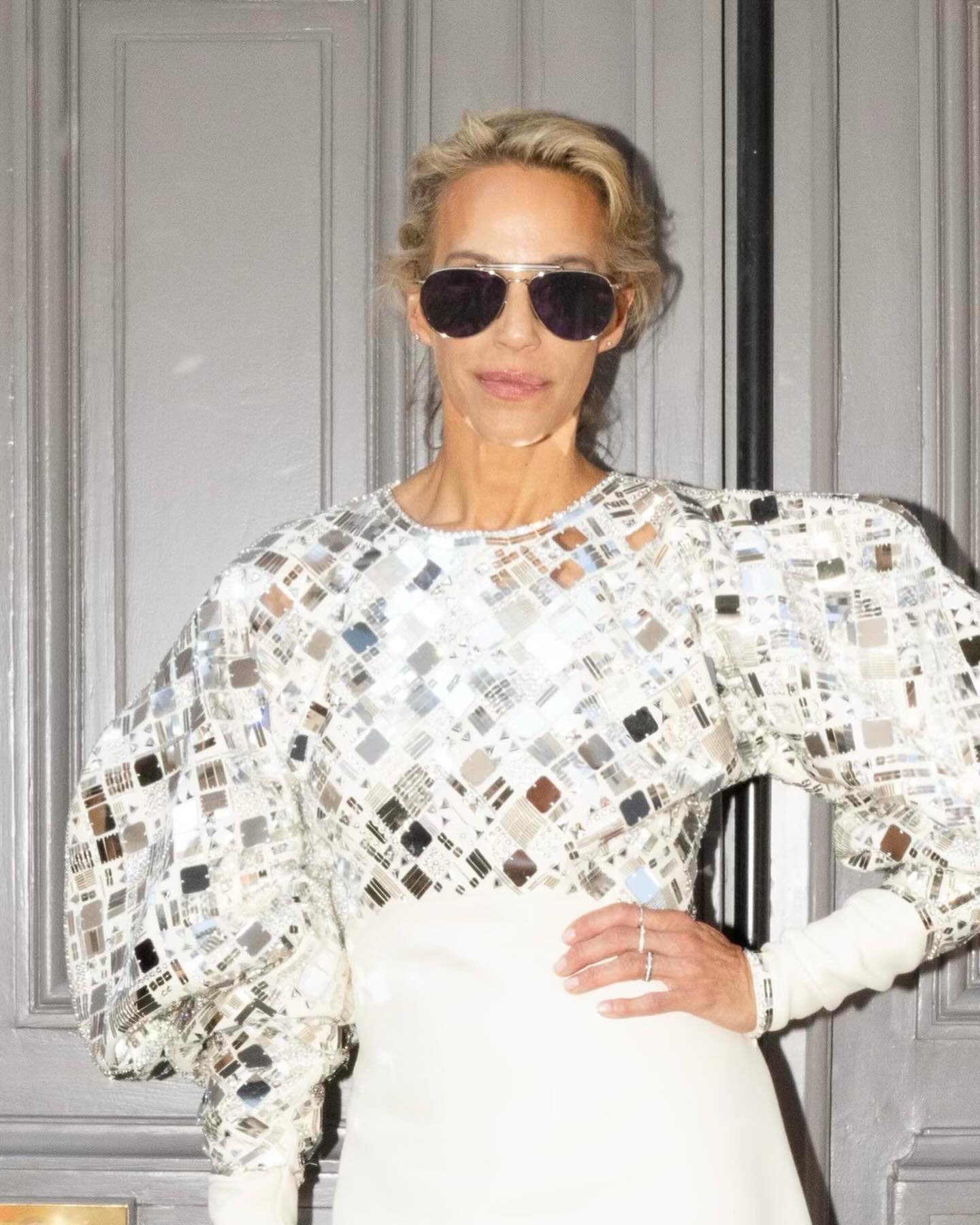 Как сегодня выглядит Петра из комедии "Такси": почти не изменилась (фото)