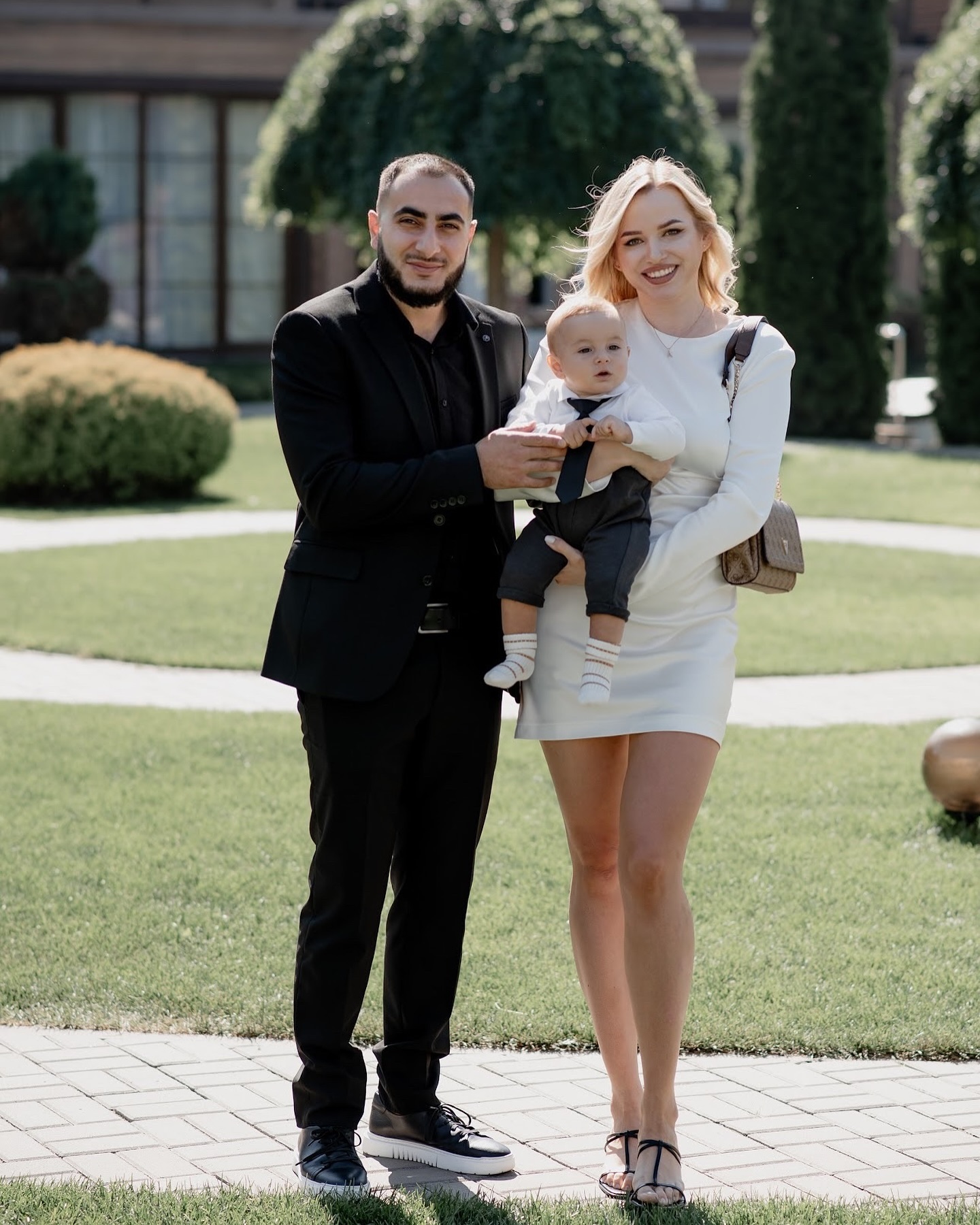 Украинская блогерша с "заниженной самооценкой" купила "мерс" за 7 миллионов: чем она занимается