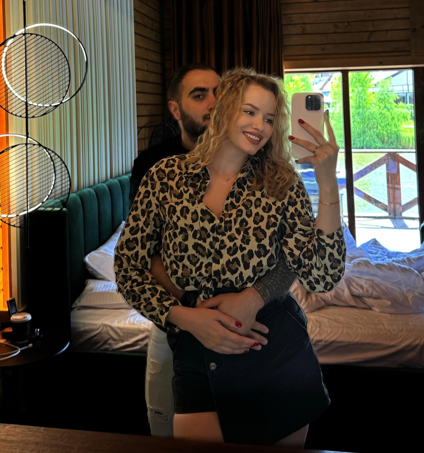 Украинская блогерша с "заниженной самооценкой" купила "мерс" за 7 миллионов: чем она занимается