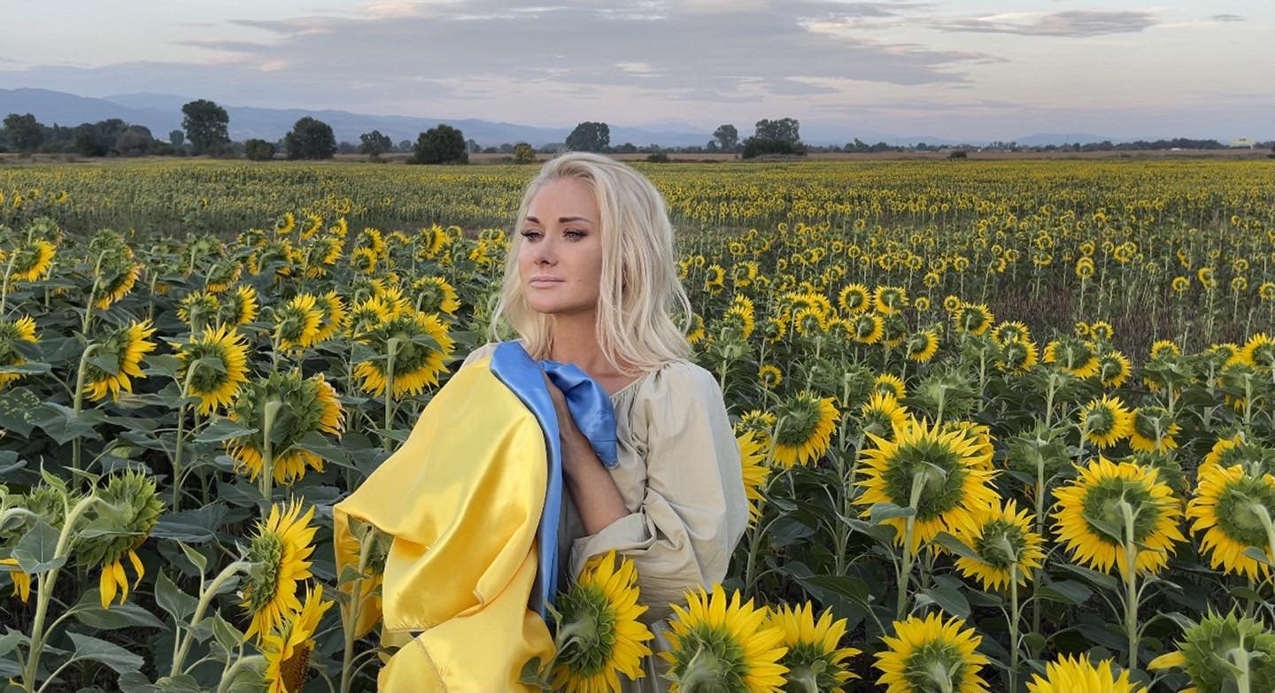 &quot;Никогда не держал в руках оружие&quot;. Бужинская рассказала о родном человеке на фронте