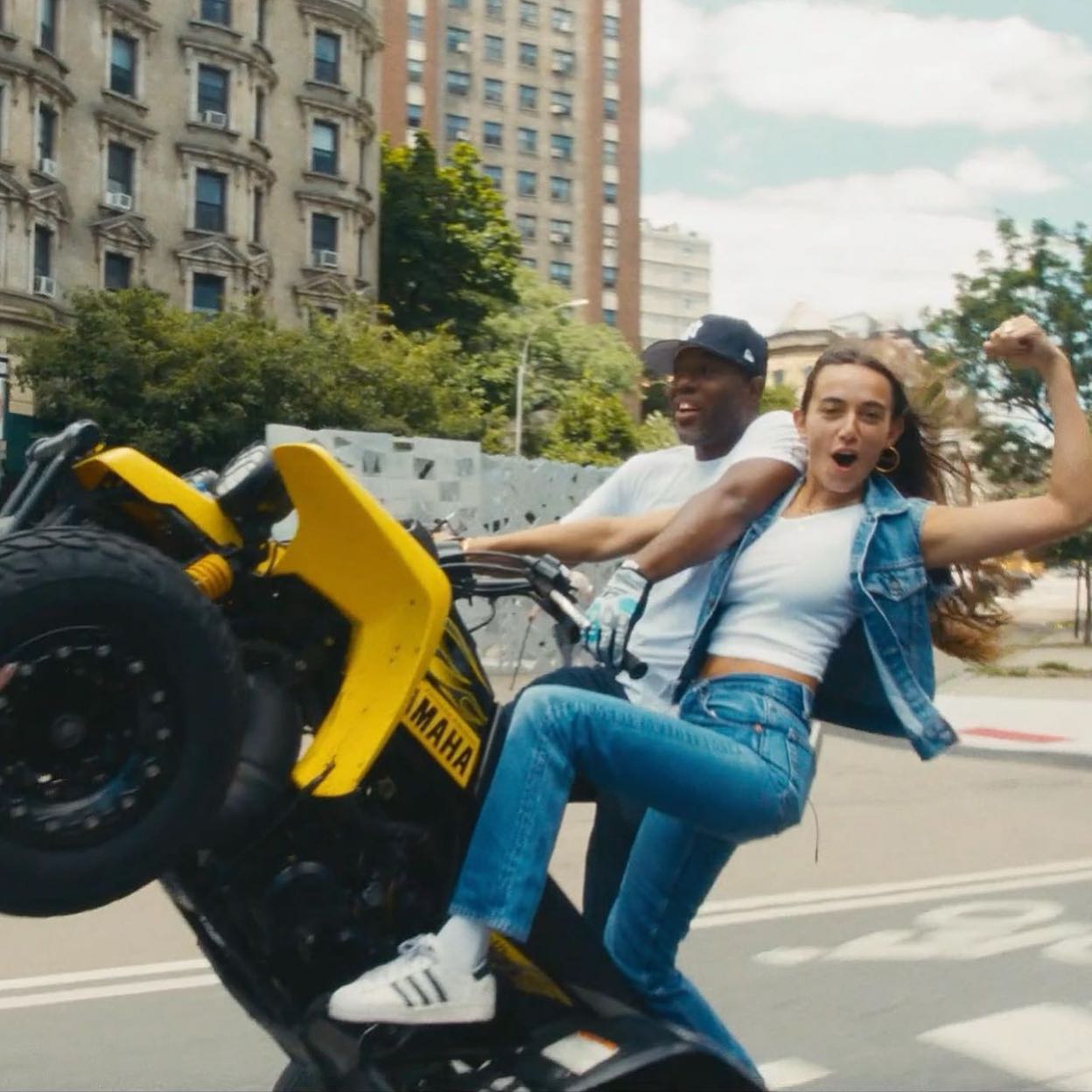 Состоятельная и знаменитая: что известно о девушке, покорившей сердце Ромео Бекхэма