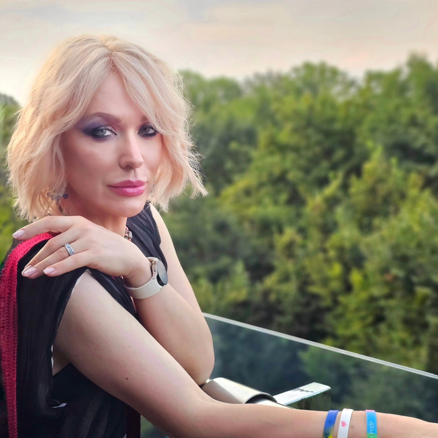 Блогерша Монро снялась с воинского учета и назвала причину