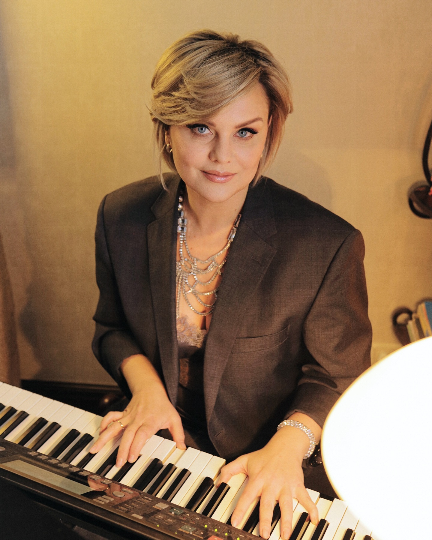 Известная певица эмоционально высказалась о коллегах, которые продолжают петь на русском