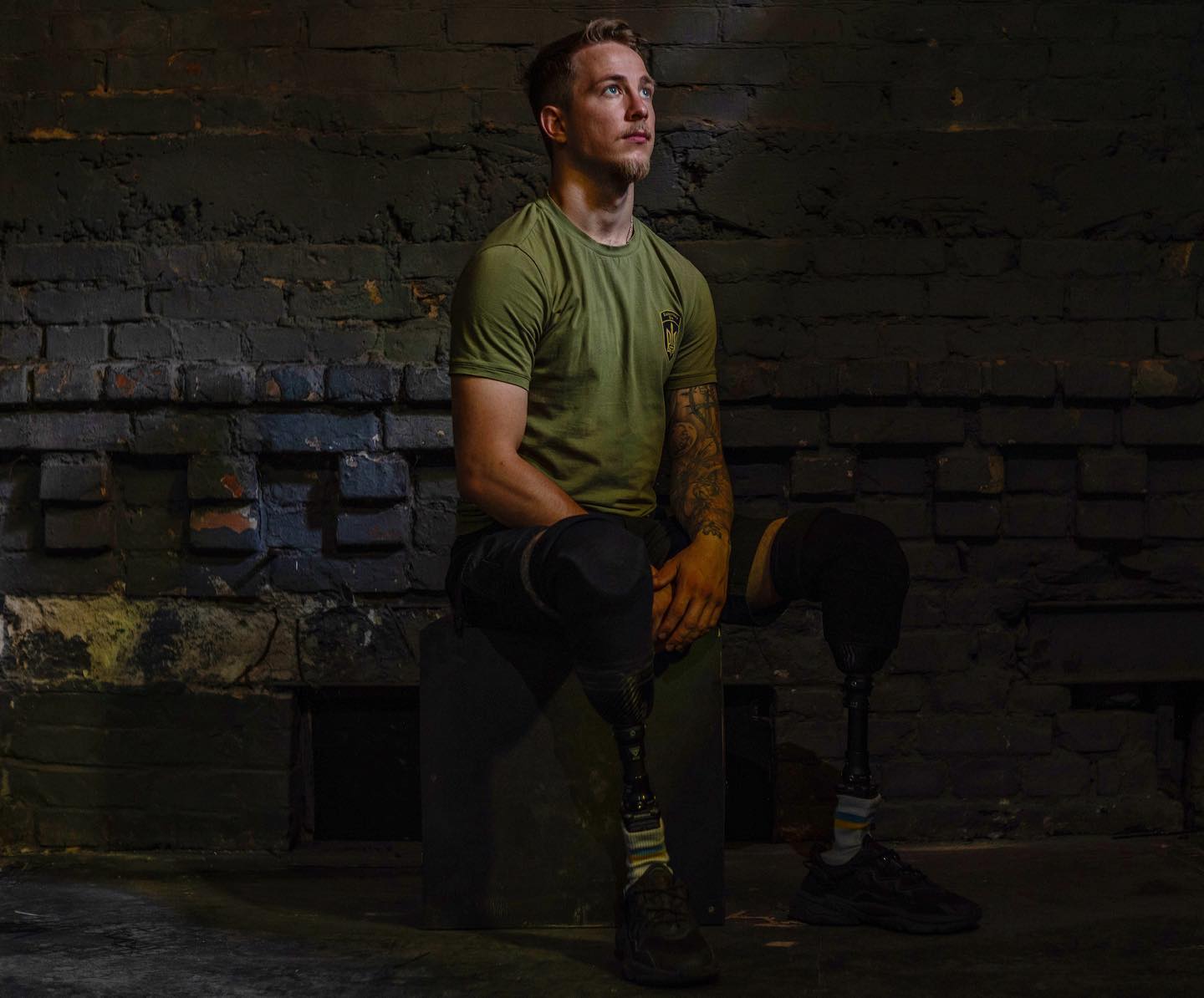 "Холостяка" Терена упрекнули, что он не воюет: ветеран с юмором ответил