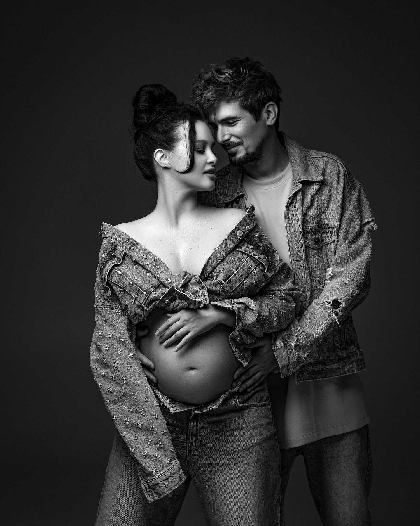 Позитив рассказал, как узнал о беременности любимой и будет ли присутствовать на родах