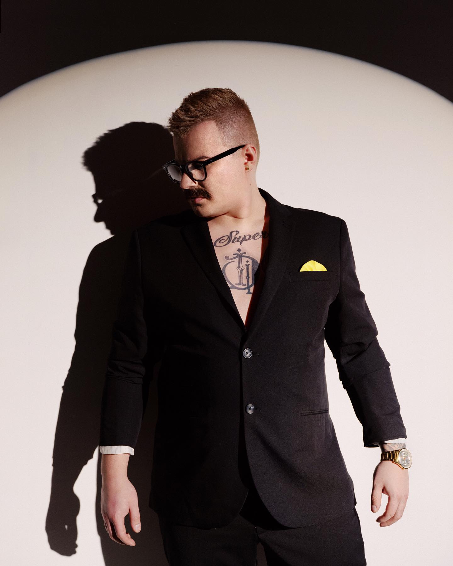 Известного украинского певца поймали &quot;на горячем&quot;: пытался сбежать за границу