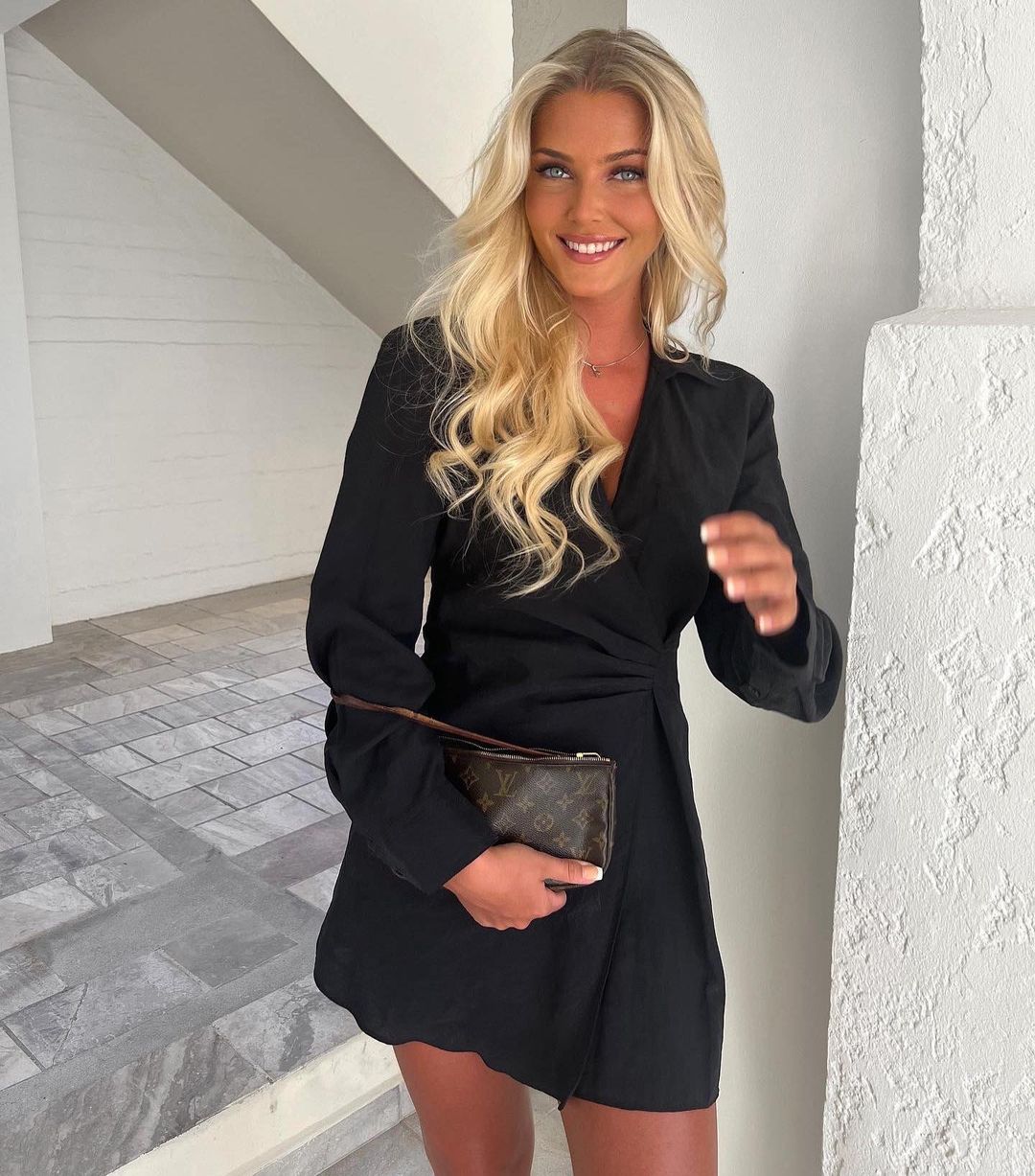 &quot;Міс Всесвіт-2024&quot; Вікторія К’єр Тейлвіг: що відомо про переможницю, &quot;домашні&quot; фото