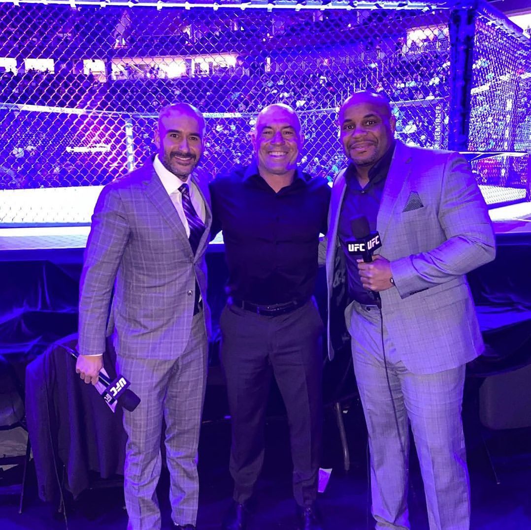 Кто такой Джо Роган, который не может держать рот на замке и постоянно попадает в скандалы