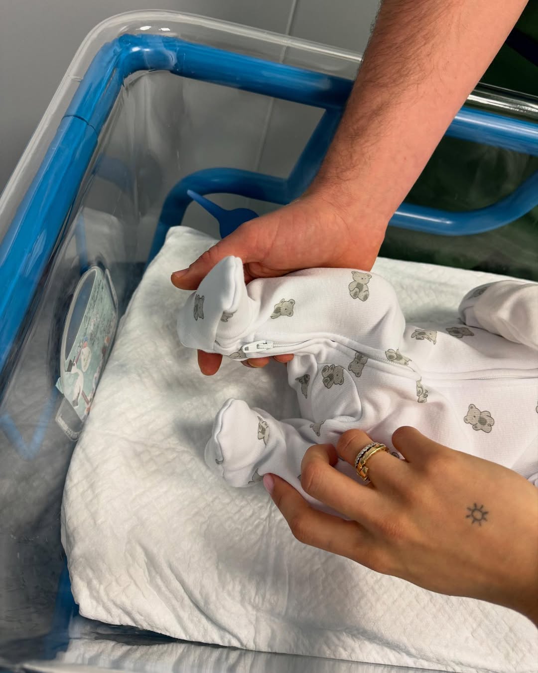 Володимир Остапчук втретє став батьком: перше фото малюка