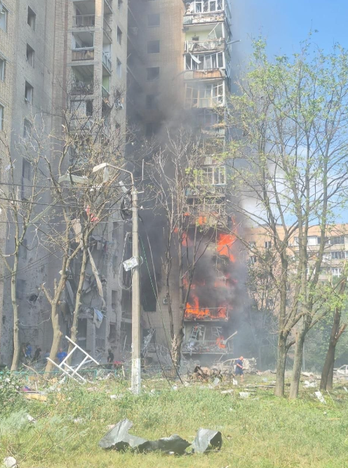 Russian airstrike on Kramatorsk in eastern Ukraine injures at least 22 people