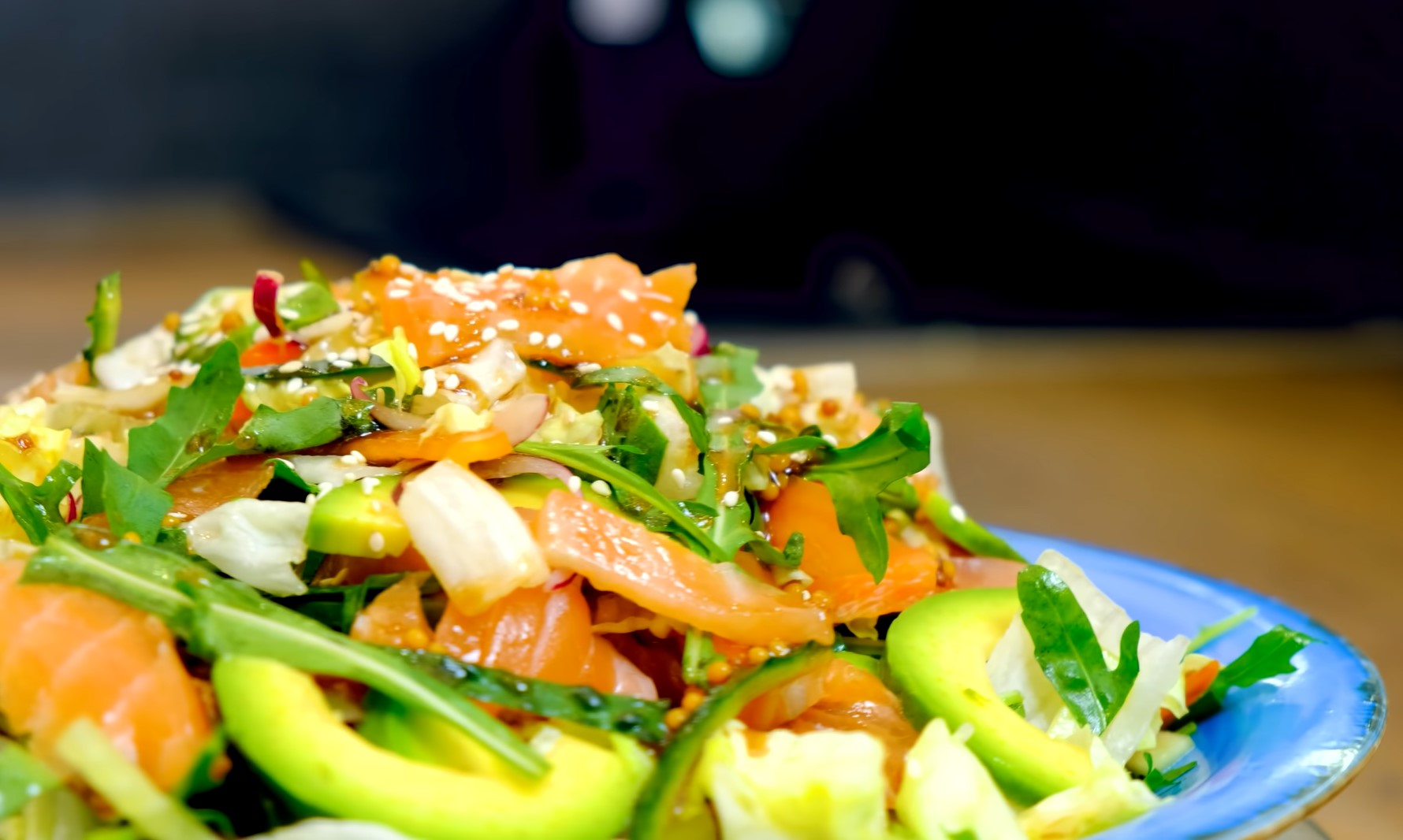 Три простых и быстрых салата на Новый год, которые порадуют &quot;королевским&quot; вкусом