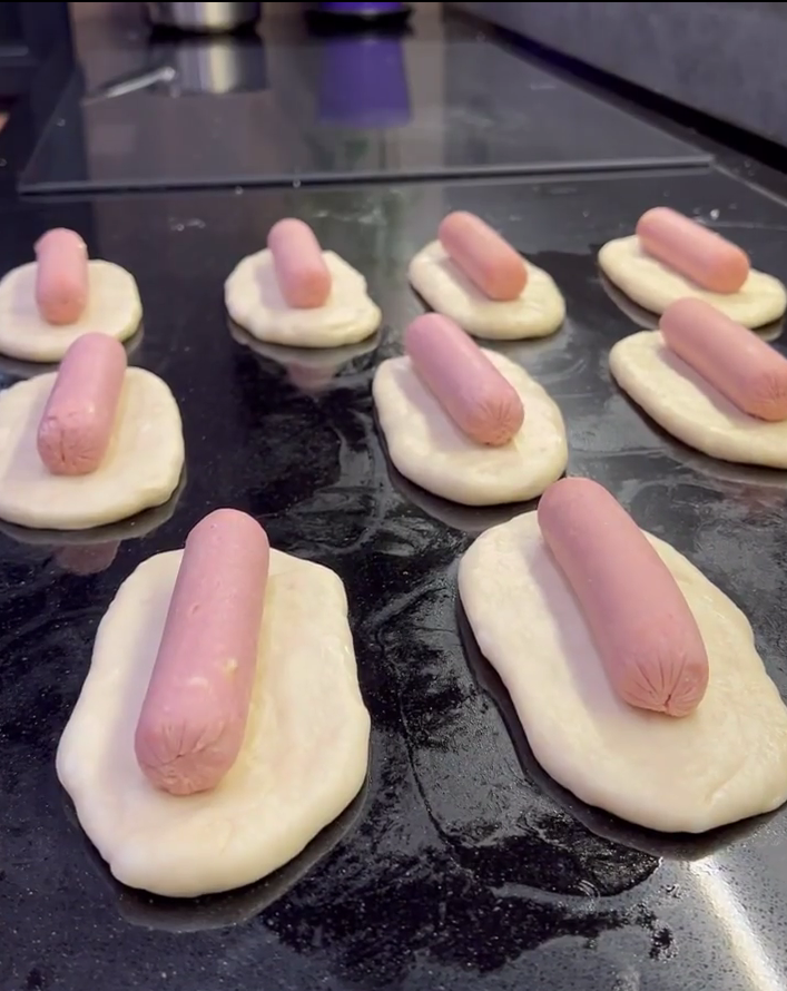 Відомий кухар показав, як готувати легендарну київську перепічку вдома (фото і відео)