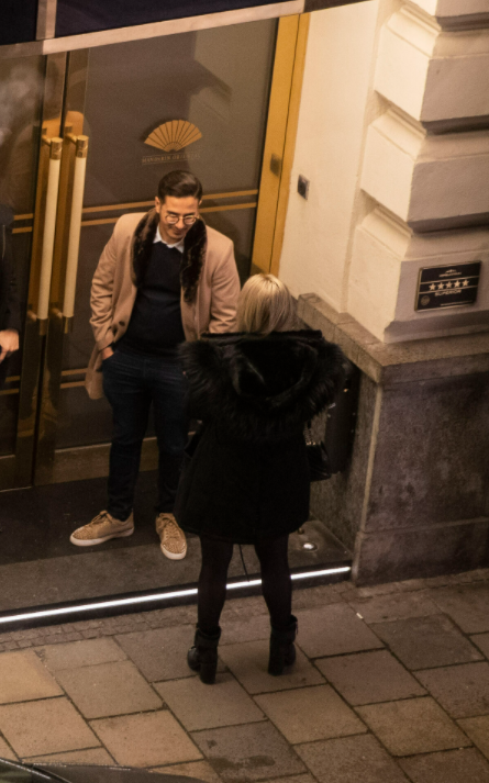 Жертвы афериста из Tinder собирают пожертвования с миру по нитке, чтобы закрыть космические кредиты