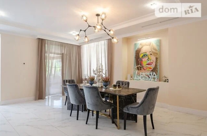 Оренда - майже 400 тисяч на місяць: фото дому, де увесь час ховався Медведчук