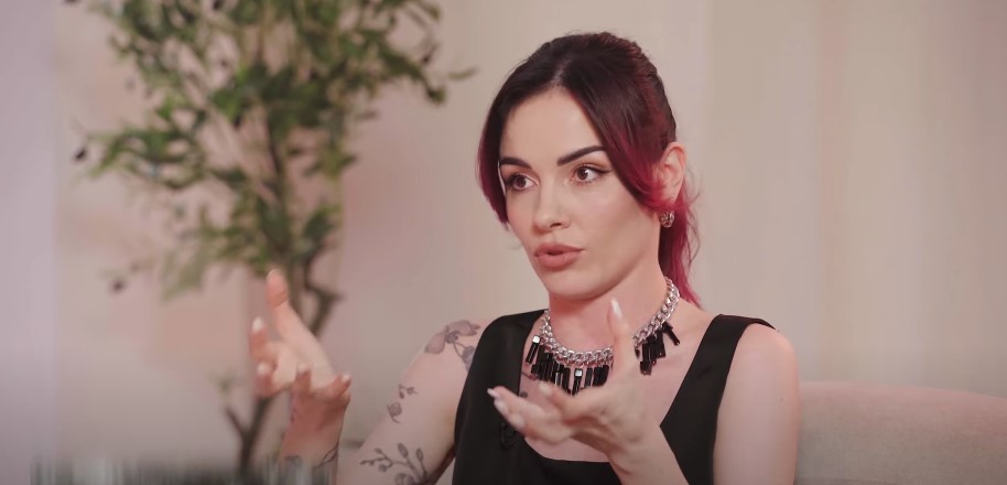 "Не хотела замуж совсем": MamaRika откровенно ответила, почему согласилась на брак с любимым