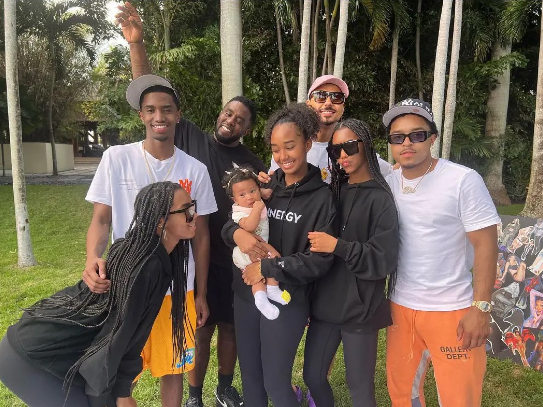 Діти репера Diddy, який втрапив у секс-скандал, розкритикували звинувачення проти нього