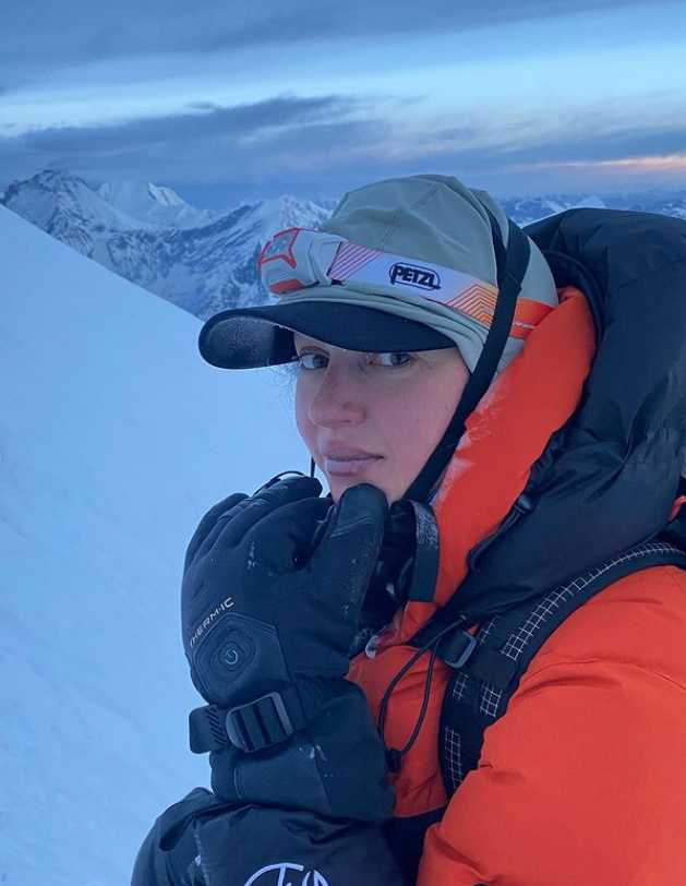 Українка піднялася на Еверест лише через місяць після підкорення смертоносної Аннапурни