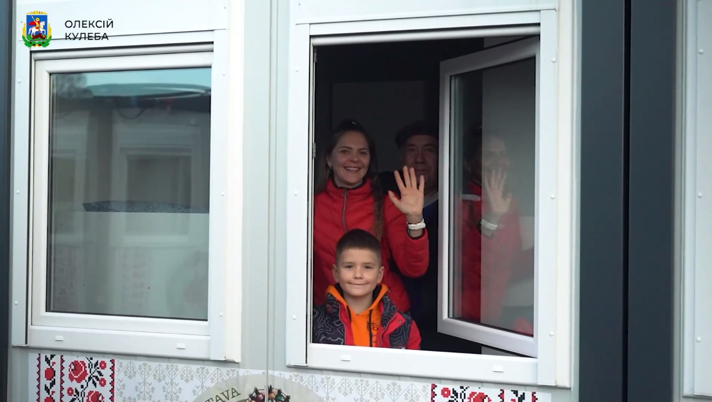 Под Киевом открыли еще один "польский" модульный городок: как он выглядит