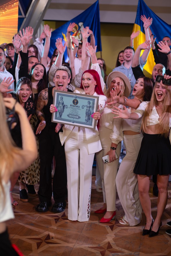 Известная блогерша установила национальный рекорд и стала самой популярной в Украине (фото)