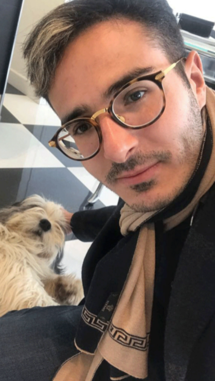 Жертвы афериста из Tinder собирают пожертвования с миру по нитке, чтобы закрыть космические кредиты