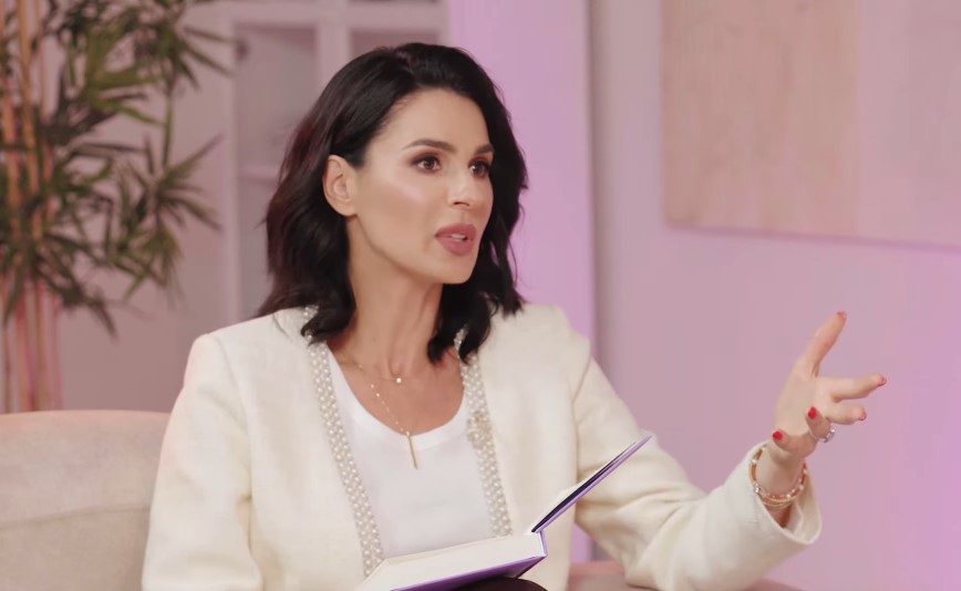 &quot;Не хотела замуж совсем&quot;: MamaRika откровенно ответила, почему согласилась на брак с любимым