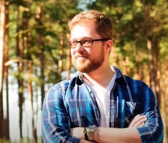 &quot;Он самодостаточный&quot;: Павел Зибров рассказал про сына, который живет за границей