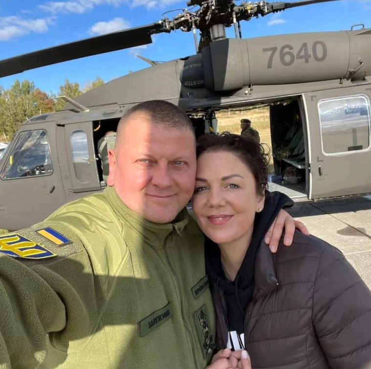 Валерій Залужний повернувся в Україну: як він виглядає зараз (фото)