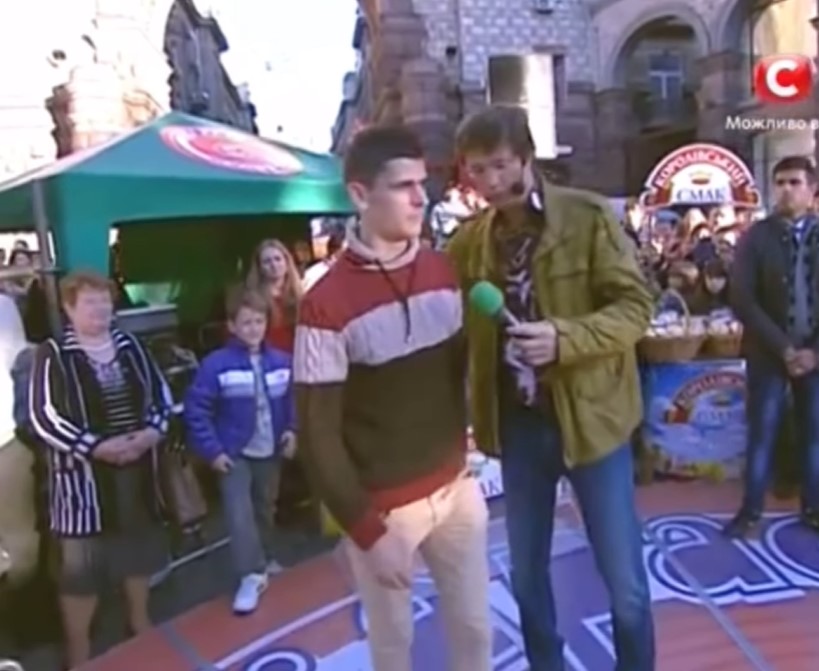 Довів усіх сліз. Як Ніколас Карма засвітився на &quot;Караоке на Майдані&quot; 10 років тому (відео)