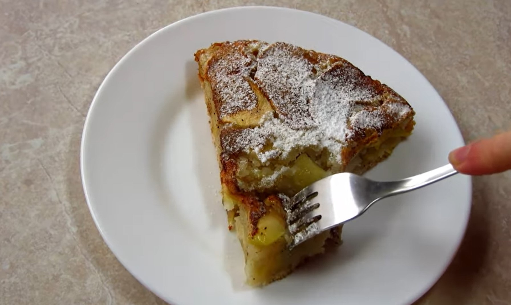 "Три склянки", медовий і шарлотка: найкращі рецепти пісних яблучних пирогів до Спасу