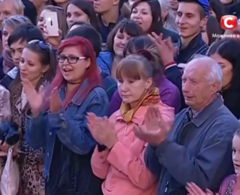 Довів усіх сліз. Як Ніколас Карма засвітився на &quot;Караоке на Майдані&quot; 10 років тому (відео)