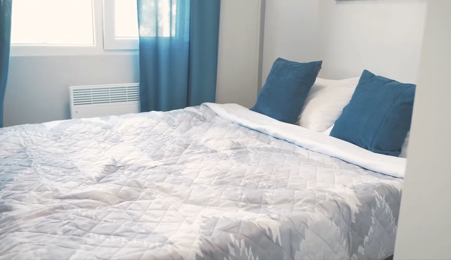 У США школярі зібрали гроші на модульні будинки для українців, і приїхали в Макарів для зведення