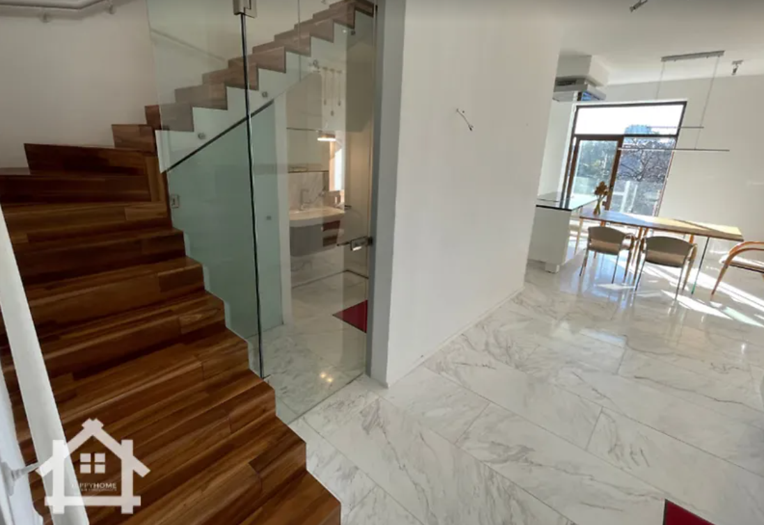 Во Львове за 37 миллионов продают VIP-квартиру с "хорошим видом": как выглядит жилье