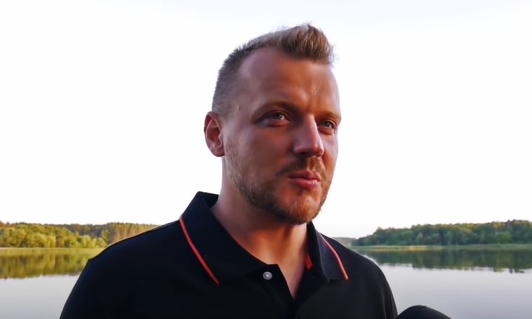 Что стало с Александром Воевуцким - звездой 2000-х, который покорил шоу &quot;Караоке на Майдане&quot; и &quot;Шанс&quot; (фото)