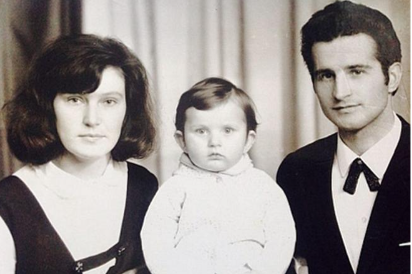 Згадуємо Кузьму: 20 старих фотографій культового музиканта зі сім'єю, друзями й гуртом