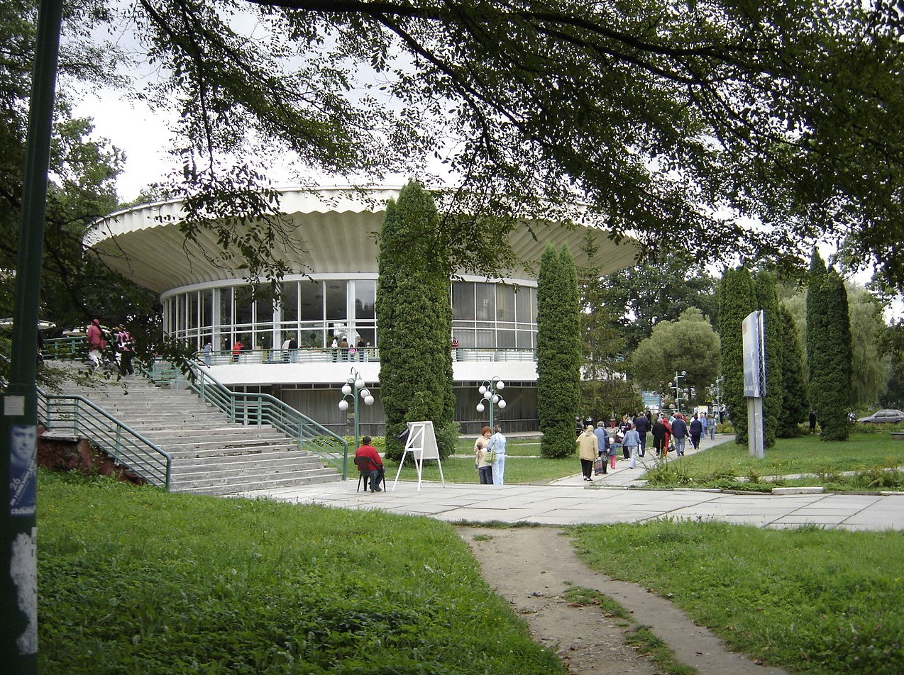 Трускавец и Сходница. Какие курорты западной Украины работают во время войны