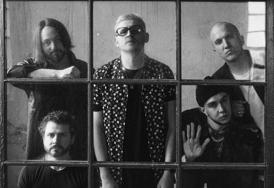 Эти песни посвящены каждому украинцу. Слушайте новый альбом группы &quot;Фіолет&quot;