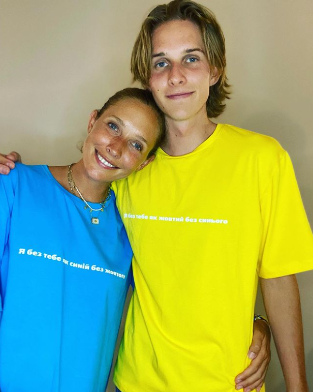 "Защищает страну на этом фронте": Катя Осадчая показала яркое фото со старшим сыном