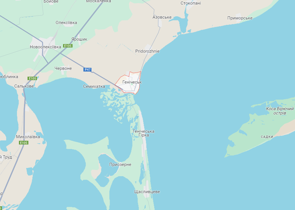 У Генічеську пролунали вибухи, окупанти кажуть про ракетні удари