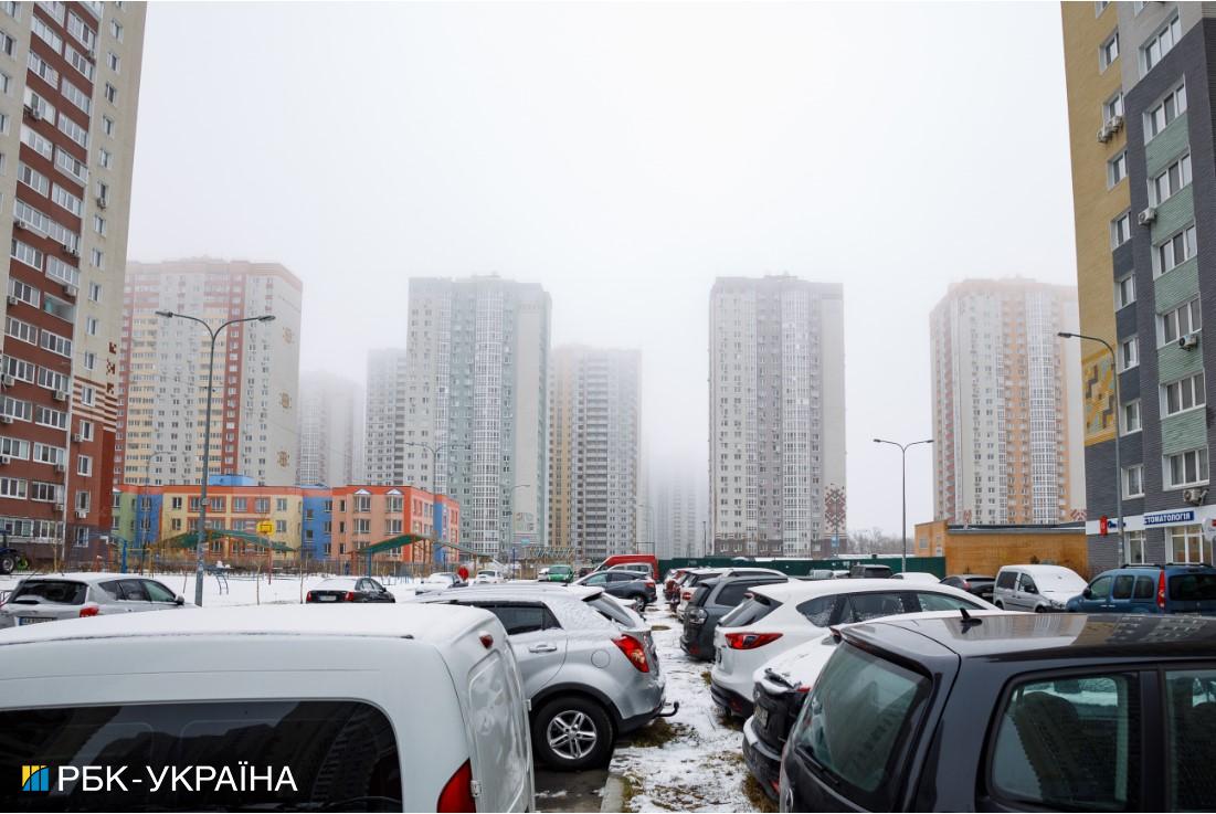 Покупка жилья в феврале: как осматривать дом и на что обратить внимание