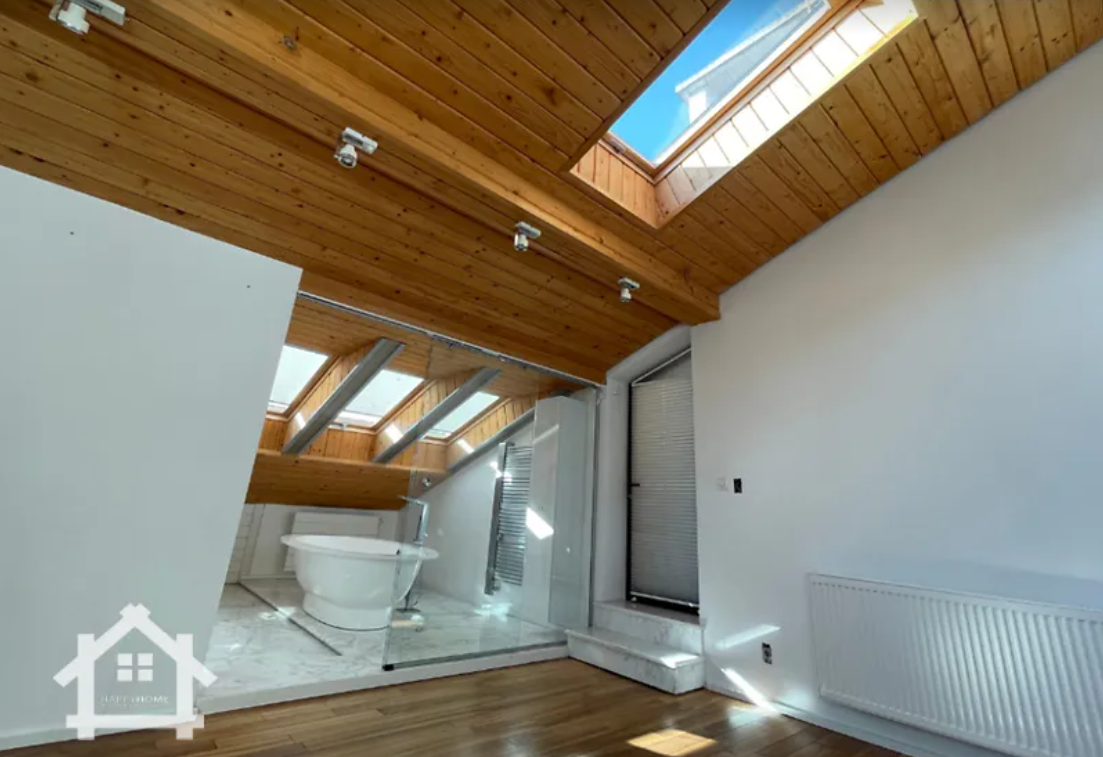 Во Львове за 37 миллионов продают VIP-квартиру с "хорошим видом": как выглядит жилье