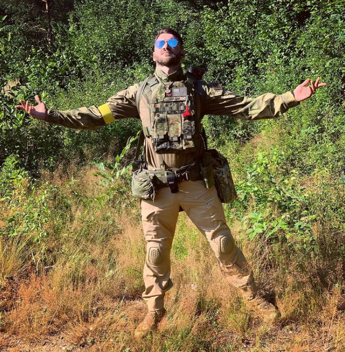 Дмитро Дікусар, який воює на фронті, перервав тривалу мовчанку і попросив українців про допомогу