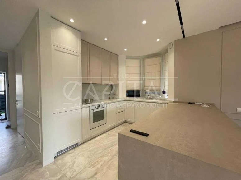 Даша Квиткова продает свой крутой дом на OLX: его цена может шокировать