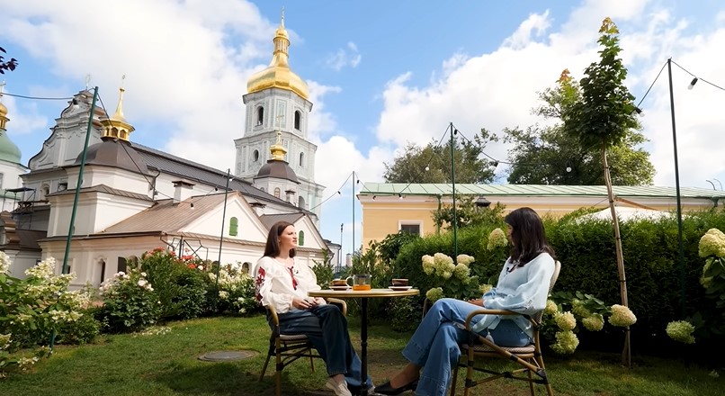 Хамайко призналась, как реагировала на неоднозначные предложения от состоятельных мужчин