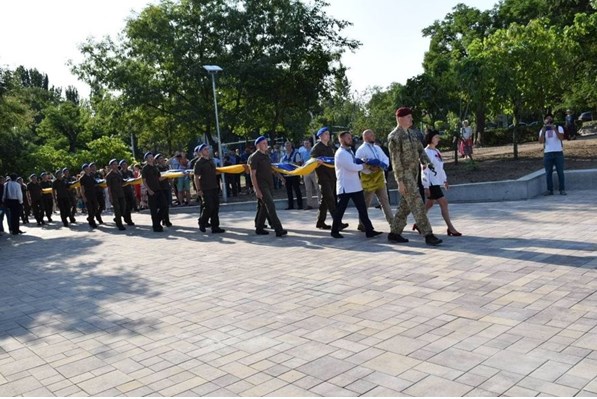 У Миколаєві відкрили 72-метровий флагшток з використанням особливого архітектурного рішення